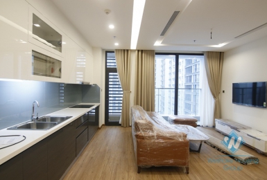 Nice three bedrooms apartment for rent in Vinhome Metropolis, Lieu Giai street, Ha Noi